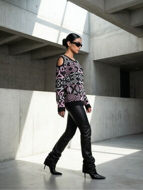 Women's vintage Black & Pink Geometric Cold-Shoulder Sweater